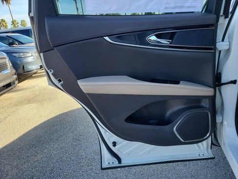 Certified 2022 Lincoln Nautilus FWD w/ Premium Package image 13