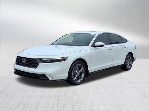 Used 2023 Honda Accord EX-L image 8