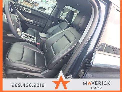 Used 2023 Ford Explorer XLT w/ Equipment Group 202A image 6