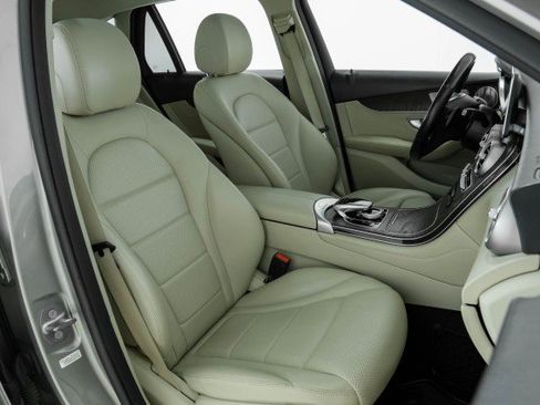 Used 2019 Mercedes-Benz GLC 300 4MATIC DRIVER ASSIST PKG PARKI image 31