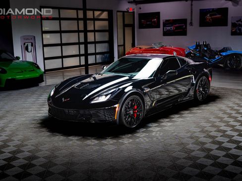 Used 2015 Chevrolet Corvette Z06 w/ 3LZ Preferred Equipment Group RWD image 52