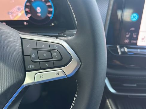 New 2026 Volkswagen Atlas Cross Sport SEL image 25