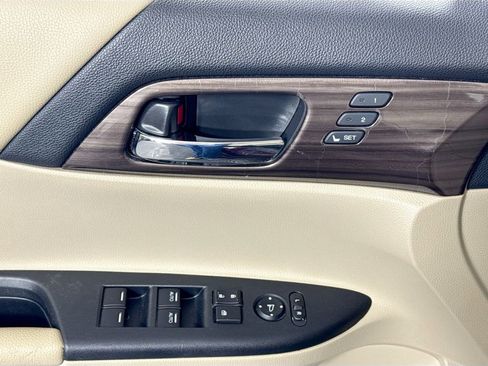 Used 2017 Honda Accord EX-L image 20