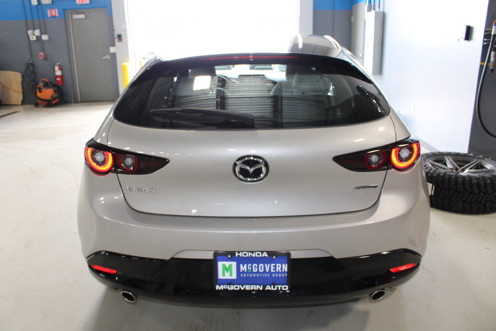 Used 2023 MAZDA MAZDA3 s FWD image 26