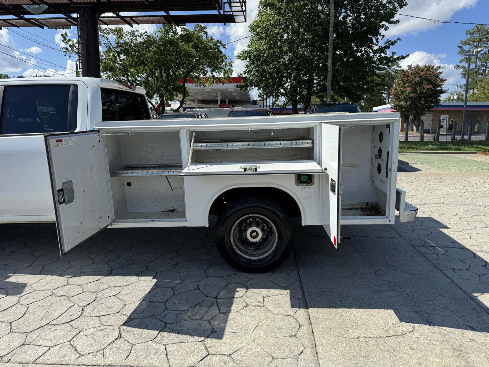 Used 2023 Chevrolet Silverado 3500 W/T w/ WT Convenience Package AWD/4WD image 9