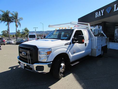 Used 2016 Ford F350 XL w/ Power Equipment Group RWD image 3