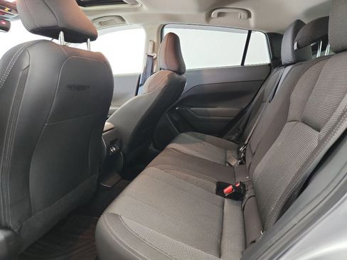 Used 2024 Subaru Crosstrek 2.0i Premium image 31