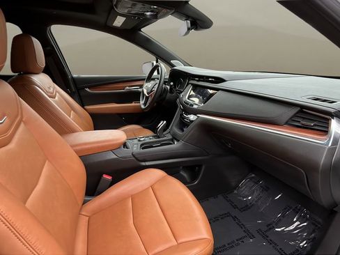 Certified 2021 Cadillac XT5 Premium Luxury image 10