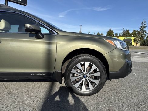 Used 2016 Subaru Outback 2.5i Limited AWD/4WD image 13