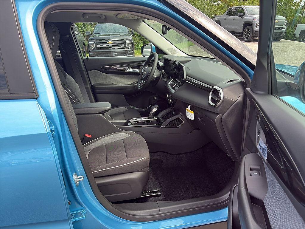New 2026 Chevrolet TrailBlazer LT w/ Convenience Package FWD image 15