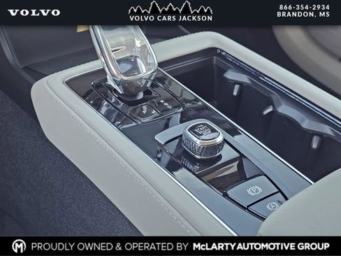 New 2026 Volvo XC90 B6 Ultra image 24