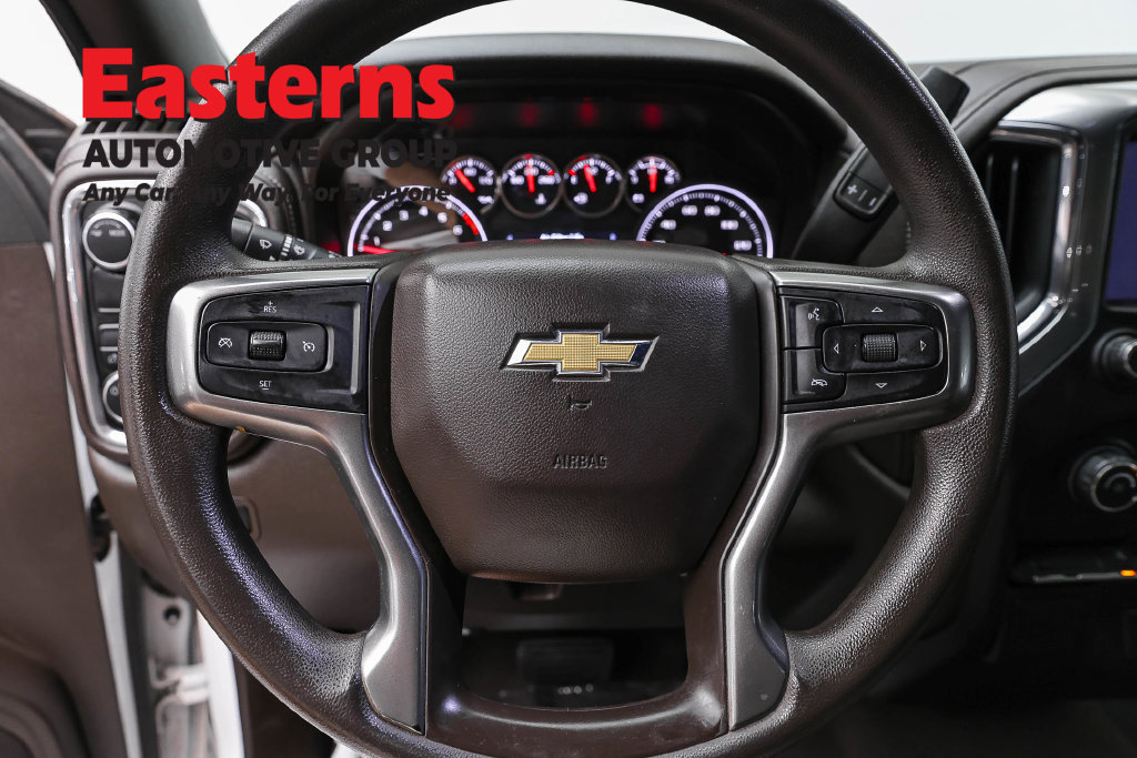 Used 2020 Chevrolet Silverado 1500 LT RWD image 11