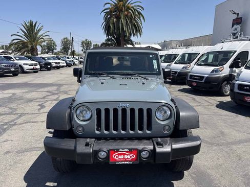Used 2015 Jeep Wrangler Unlimited Sport w/ Quick Order Package 24S AWD/4WD image 2