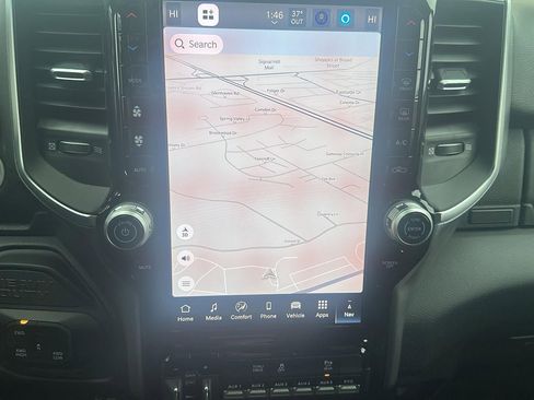 New 2026 RAM 5500 4x4 Regular Cab image 17