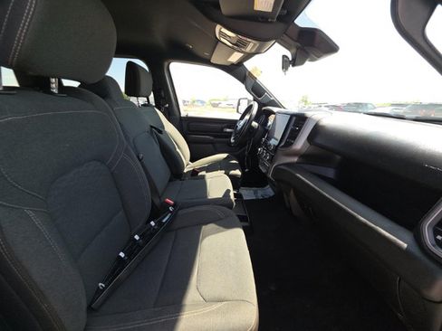 Used 2025 RAM 1500 Warlock AWD/4WD image 4