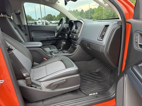 Used 2021 Chevrolet Colorado Z71 AWD/4WD image 5