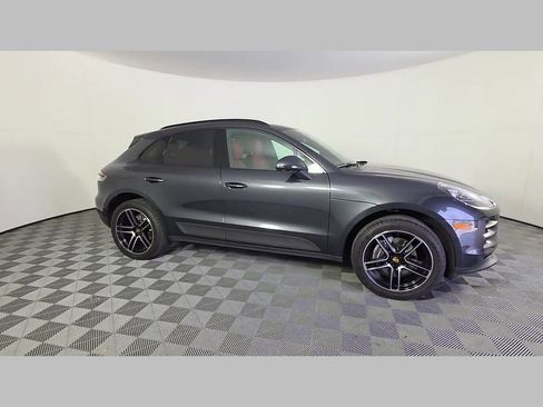 Used 2021 Porsche Macan image 34