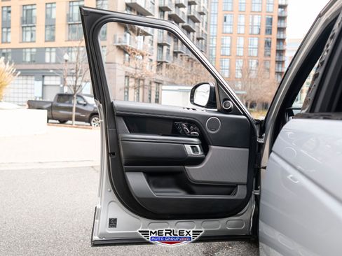 Used 2018 Land Rover Range Rover Long Wheelbase Supercharged image 44