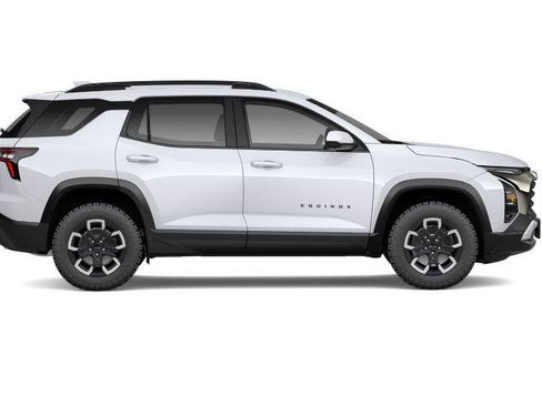 New 2026 Chevrolet Equinox ACTIV w/ Convenience Package III FWD image 5