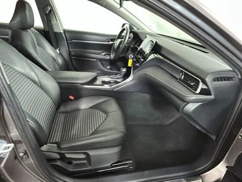 Used 2024 Toyota Camry SE FWD image 31
