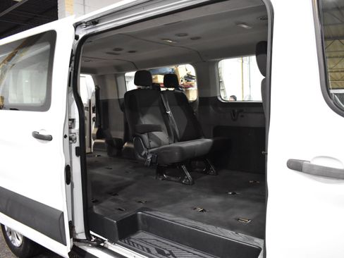 Used 2021 Ford Transit 350 XLT RWD image 23