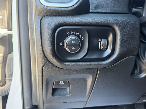 Used 2023 RAM 1500 Big Horn AWD/4WD image 31