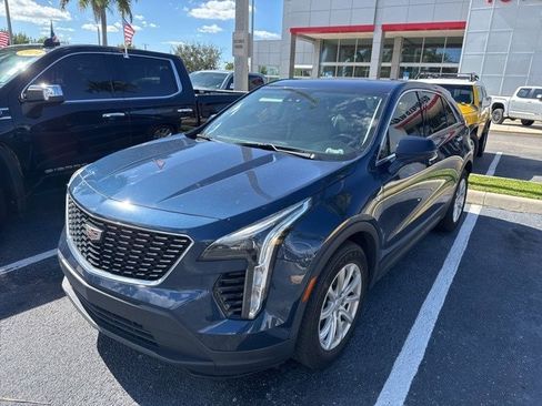 Used 2021 Cadillac XT4 Luxury image 1