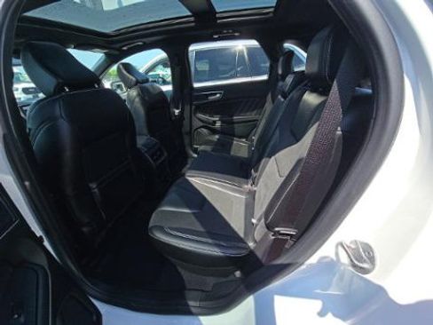 Used 2022 Ford Edge ST w/ Equipment Group 401A AWD/4WD image 11