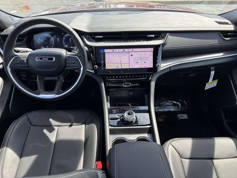 New 2026 Jeep Grand Cherokee L Limited AWD/4WD image 3