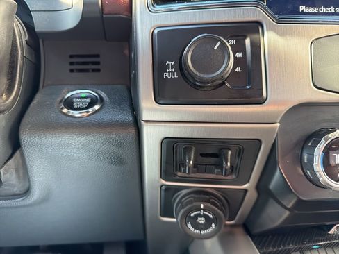 Used 2022 Ford F350 Platinum image 29