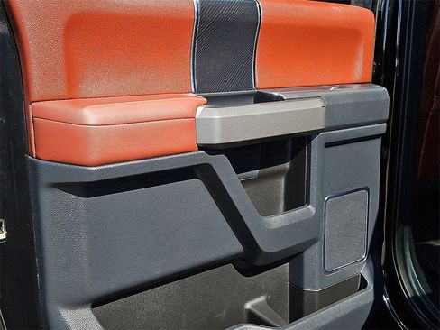 Used 2022 Ford F350 Platinum w/ Tremor Off-Road Package image 16