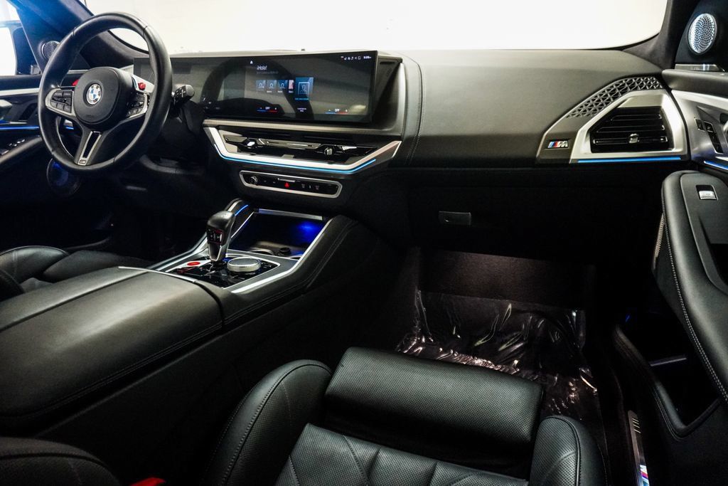 Used 2023 BMW XM AWD/4WD image 11