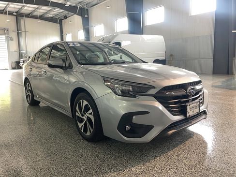 Used 2025 Subaru Legacy Premium AWD/4WD image 1
