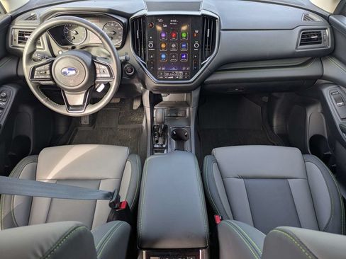 Used 2025 Subaru Ascent Onyx Edition w/ Popular Package #2 AWD/4WD image 2