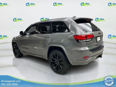 Used 2019 Jeep Grand Cherokee Altitude image 8