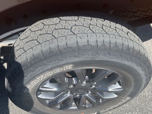 Used 2020 Ford Ranger XLT w/ Equipment Group 301A Mid image 9