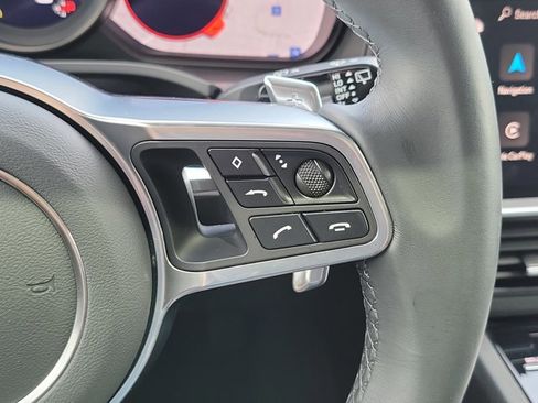 Certified 2023 Porsche Cayenne Platinum Edition image 30