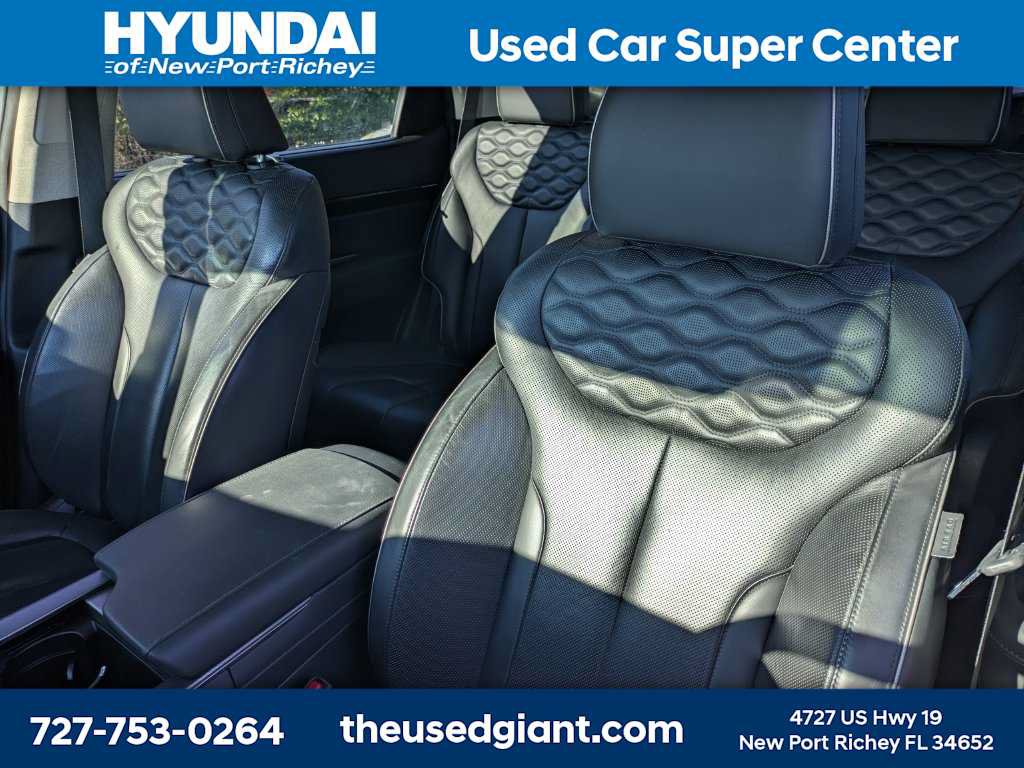 Used 2022 Hyundai Palisade Limited FWD image 3