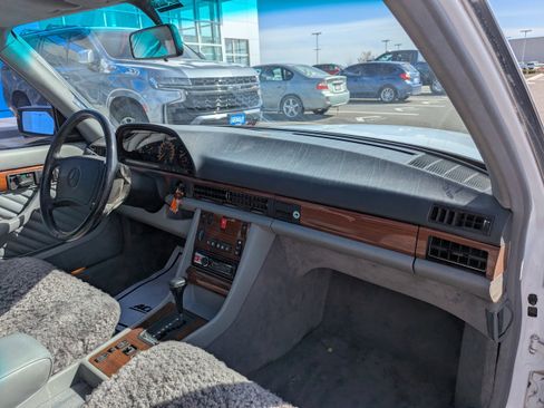 Used 1991 Mercedes-Benz 350 SDL image 34