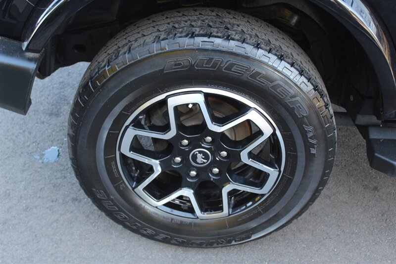 Used 2023 Ford Bronco Outer Banks AWD/4WD image 26