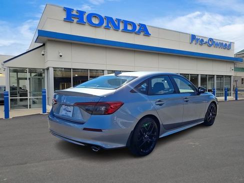 Used 2023 Honda Civic Sport image 4