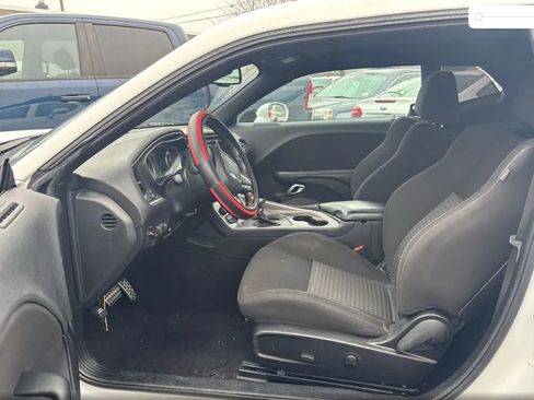 Used 2022 Dodge Challenger R/T image 3