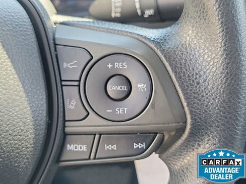 Used 2020 Toyota Corolla LE FWD image 24