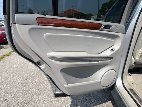 Used 2007 Mercedes-Benz GL 450 4MATIC image 24