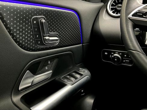 Certified 2025 Mercedes-Benz GLA 250 image 34