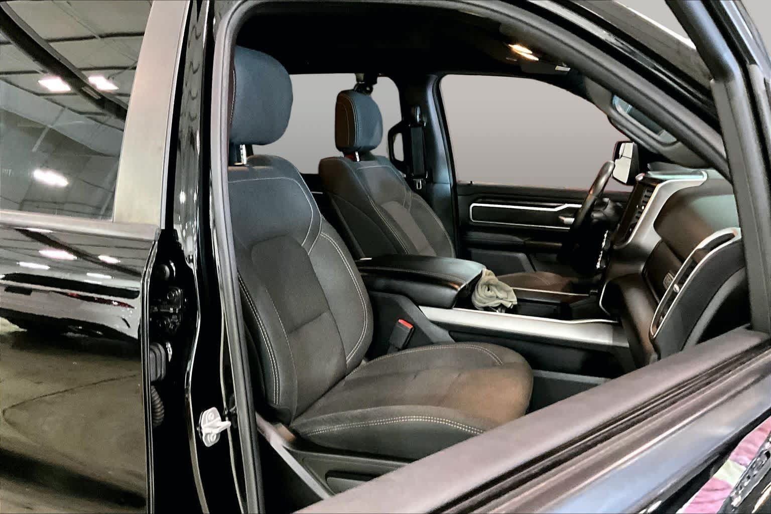 Used 2019 RAM 1500 Big Horn AWD/4WD image 8