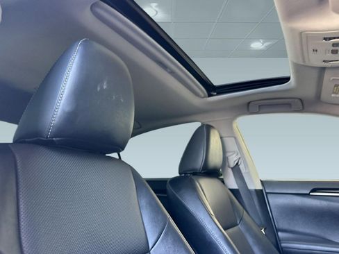 Used 2018 Lexus ES 350 w/ Accessory Package FWD image 15