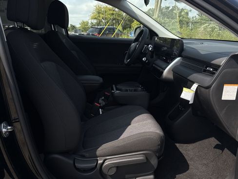 New 2025 Hyundai Ioniq 5 SE image 26