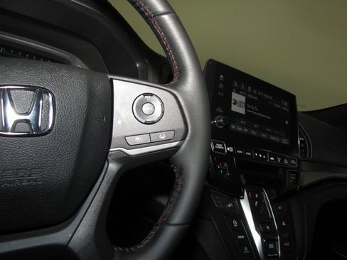 Certified 2023 Honda Odyssey Sport image 6