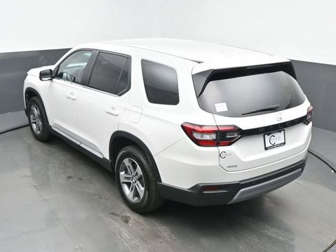 Used 2025 Honda Pilot EX-L image 43